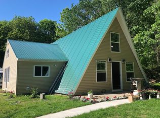 219 Mineral Springs Rd, Melrose, NY 12121