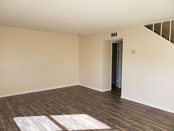 3rd image of 316 Oleander Pl #318