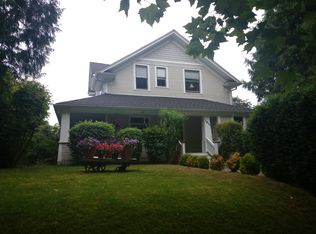 1911 45th Ave SW, Seattle, WA 98116