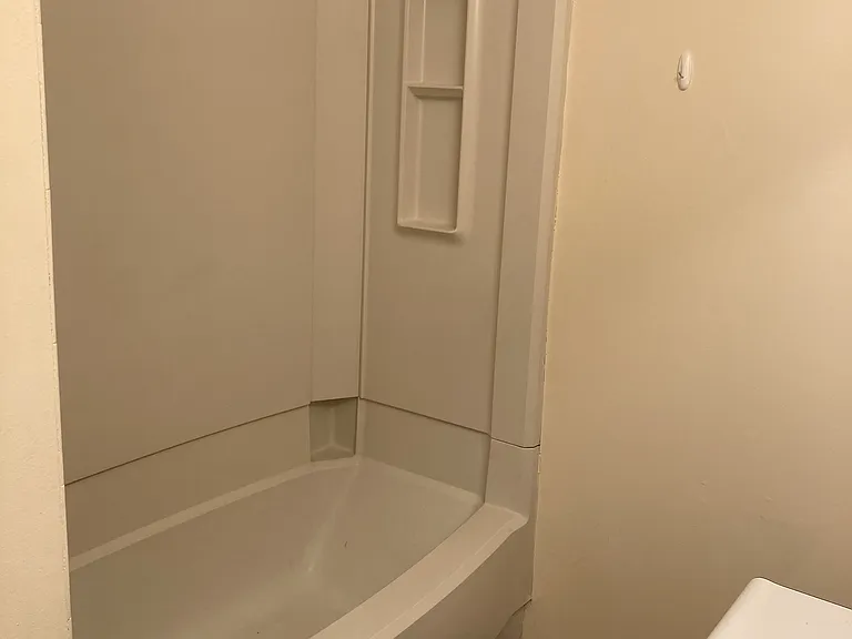 860 Premier Dr — Photo 18