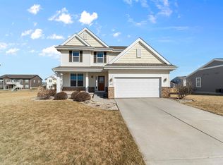 4132 Royal View, Deforest, WI 53532