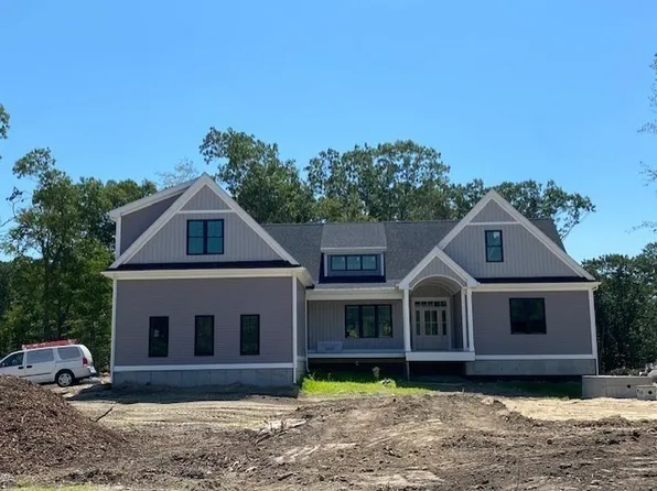 3 Brenden Way, Rehoboth, MA 02769