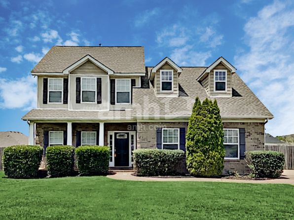 1131 Longwood Dr