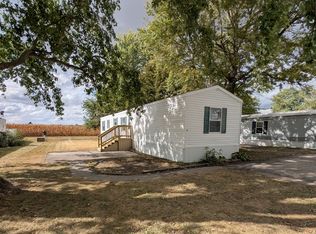 96 Country Elms Est #96, Galesburg, IL 61401