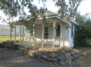 58 Longfield Rd, Colonial Beach, VA 22443