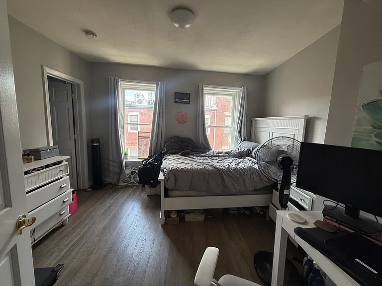 99-101 Salem St #4 — Photo 7