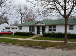 157 A/b Leon, Madison, WI 53714