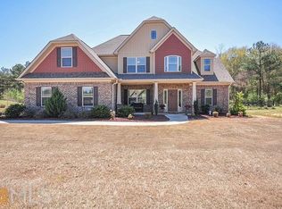 135 Chantilly Ln, Fayetteville, GA