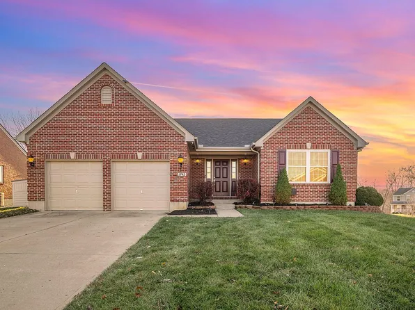 1742 Bingham Cir, Hebron, KY 41048