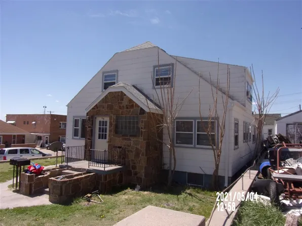 302 E 2nd St #3, Mc Cook, NE 69001