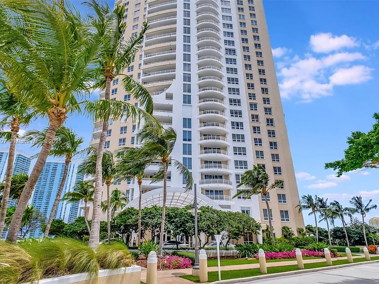 848 Brickell Key Dr #2602 — Photo 8