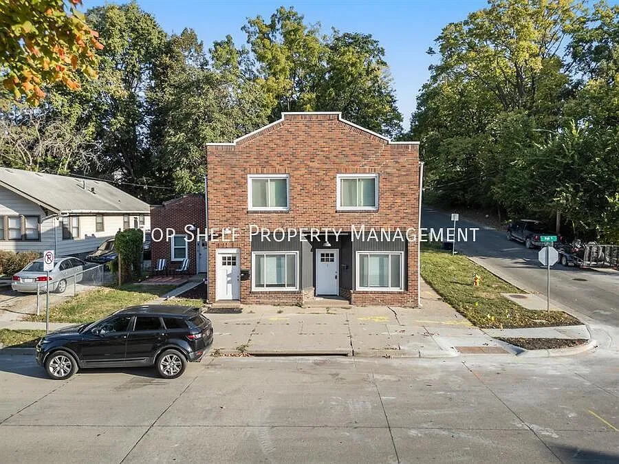 2 bed, 930 sqft, $1,015 — Photo 1