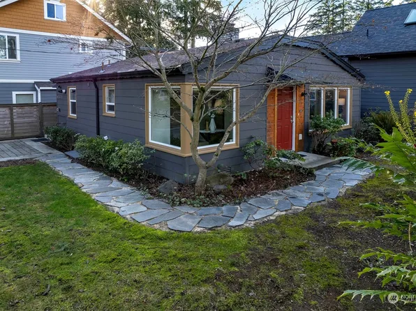14353 A Dayton Avenue N, Seattle, WA 98133