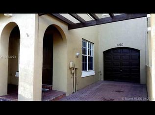 6882 Julia Gardens Dr, Coconut Creek, FL 33073