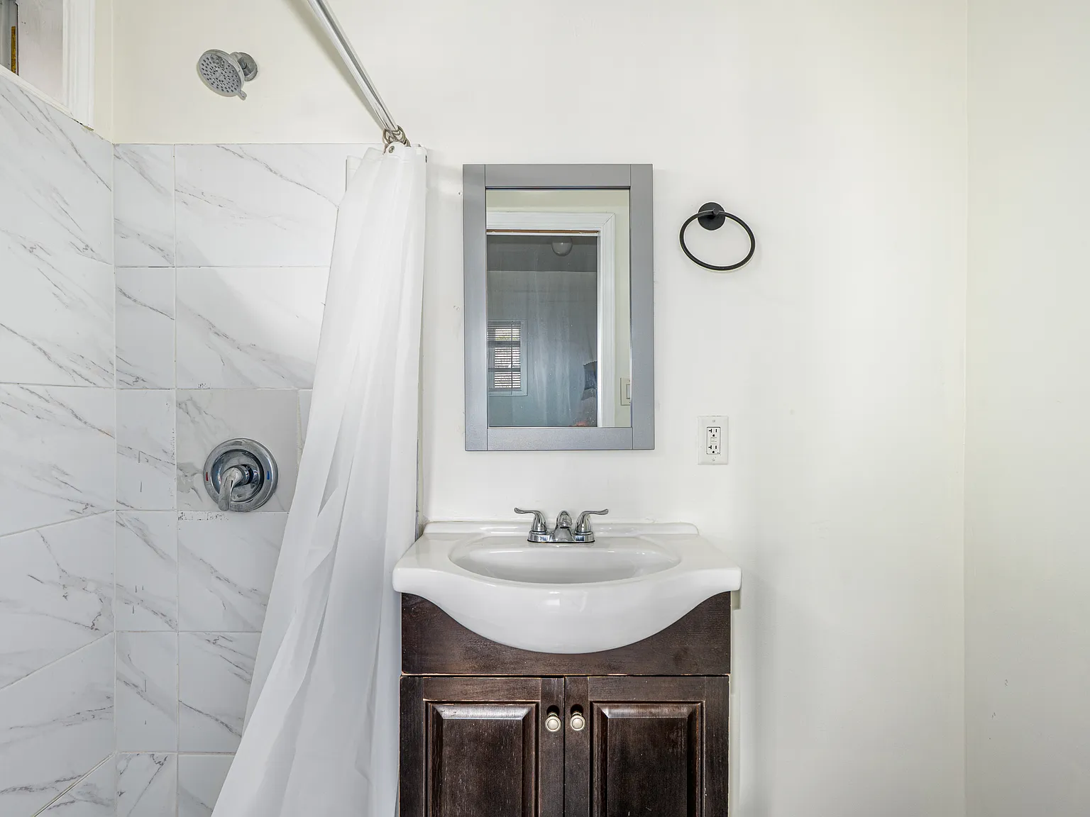 2 bed, 850 sqft, $2,900 — Photo 4