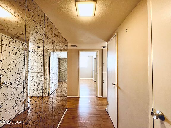 2nd image of 1224 S Peninsula Dr APT 508