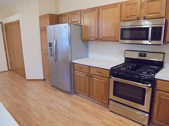 5th image of 956 Highgate Ln