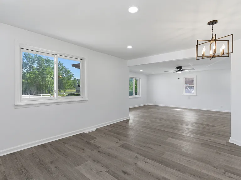 758 Woodruff Ave — Photo 6