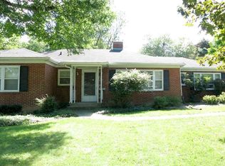 216 Edgewood Rd, Staunton, VA 24401