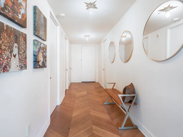 401 East 60th Street image 6 of 12