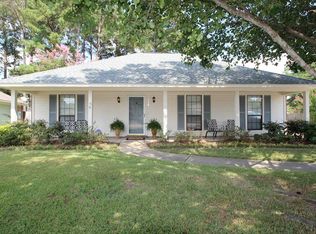 214 Riverbend Dr, Byram, MS 39272