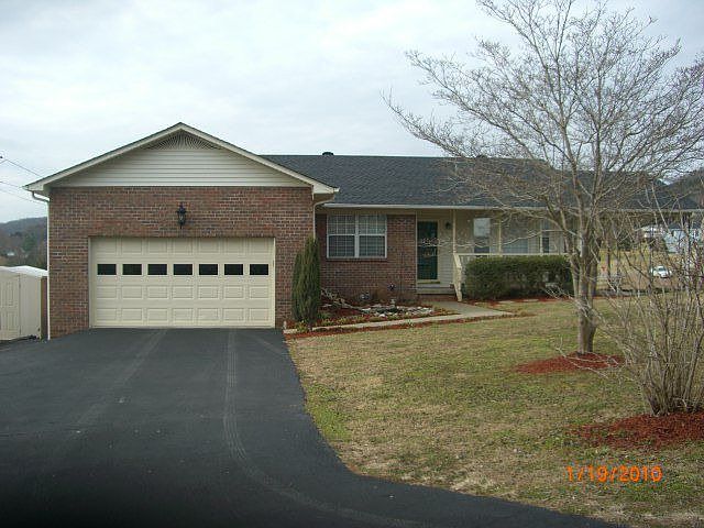 1st image of 132 Malone St