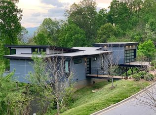 18 Samuel Ashe Dr, Asheville, NC 28805
