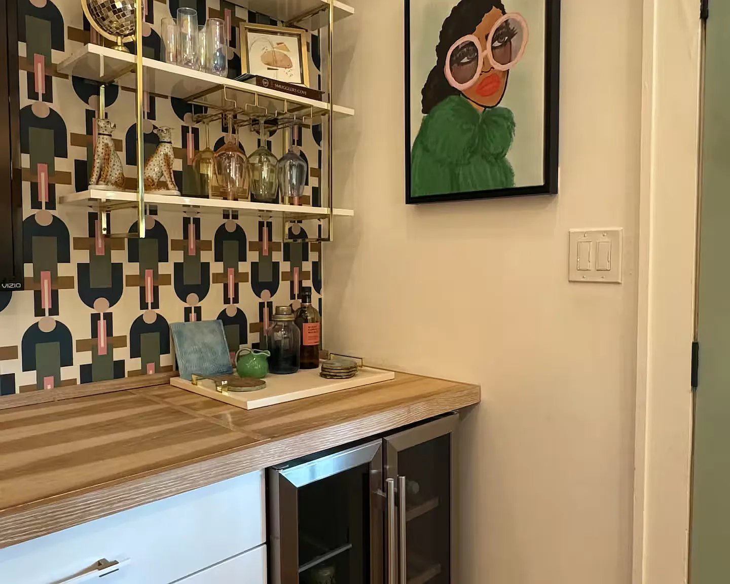 2 bed, 768 sqft, $3,600 — Photo 4