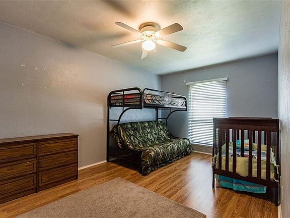4th image of 7400 Mulberry Ct