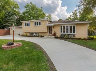 116 Hill St, Mount Prospect, IL 60056