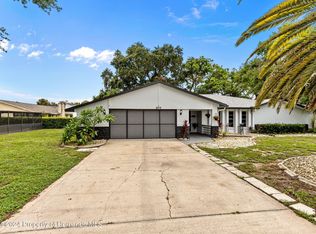 8818 Heather Blvd, Weeki Wachee, FL 34613