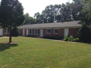 2000 Davis Dr APT 4, Belvidere, IL 61008