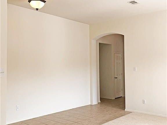 5th image of 5217 Birchwood Dr