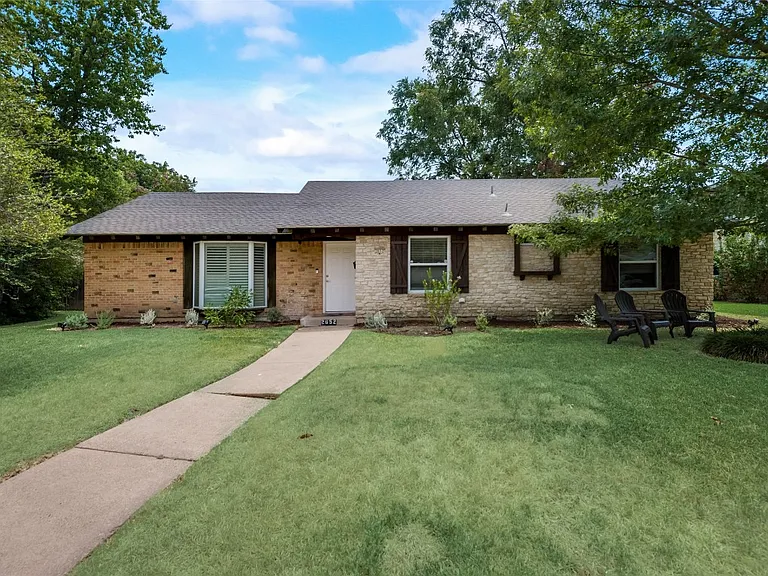 2652 Beechmont Dr, Dallas, TX 75228 | Zillow