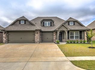 17526 E 43rd St S, Tulsa, OK 74134