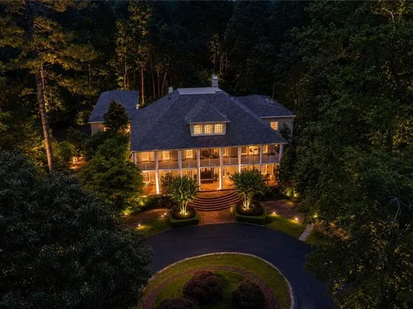 710 Walnut Dr, Marietta, GA 30064