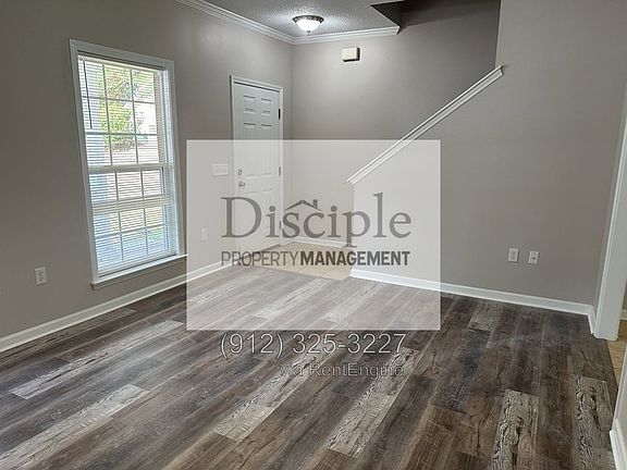 4th image of 29 Brisbon Hall Ln