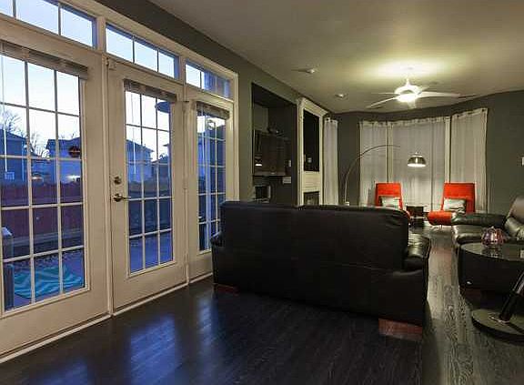 2nd image of 604 Mulberry Cres