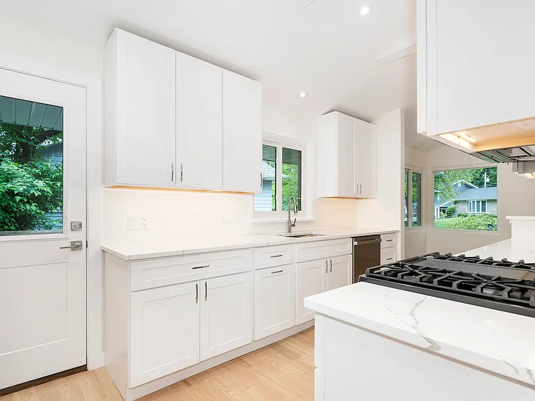 48 Oakwood Dr — Photo 5