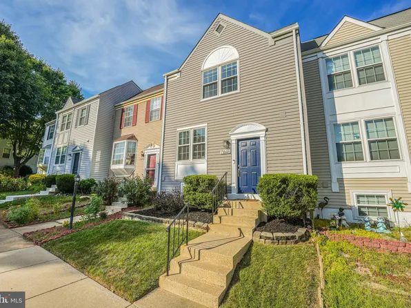 13846 Laura Ratcliff Ct, Centreville, VA 20121
