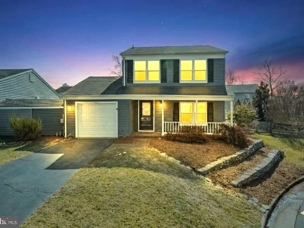 13513 Coates Ln, Herndon, VA 20171