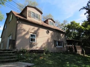 610 Davidson Rd, Grindstone, PA 15442