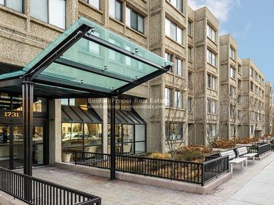 1731 Beacon St APT 808, Brookline, MA, 02445