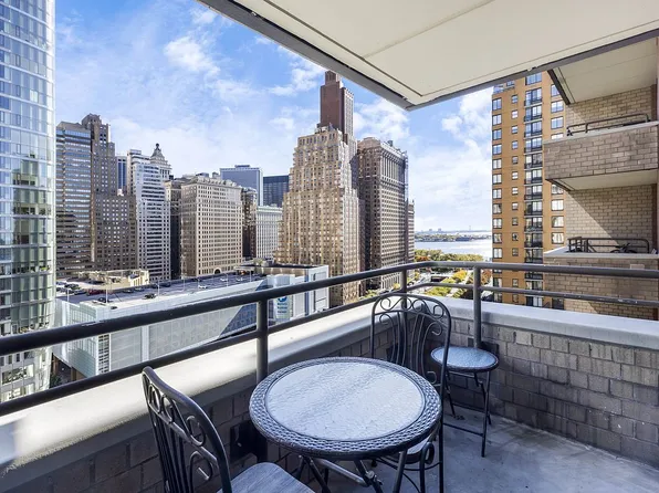 200 Rector Pl APT 19K, New York, NY 10280