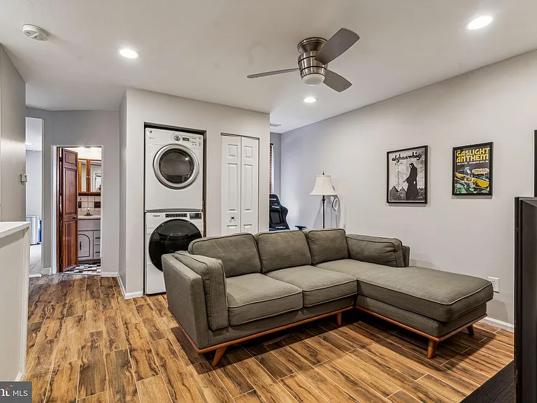 1007 Dickinson St #2 — Photo 1