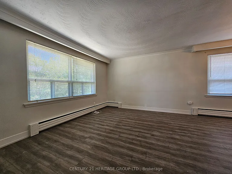 423 Pharmacy Ave #5 — Photo 4