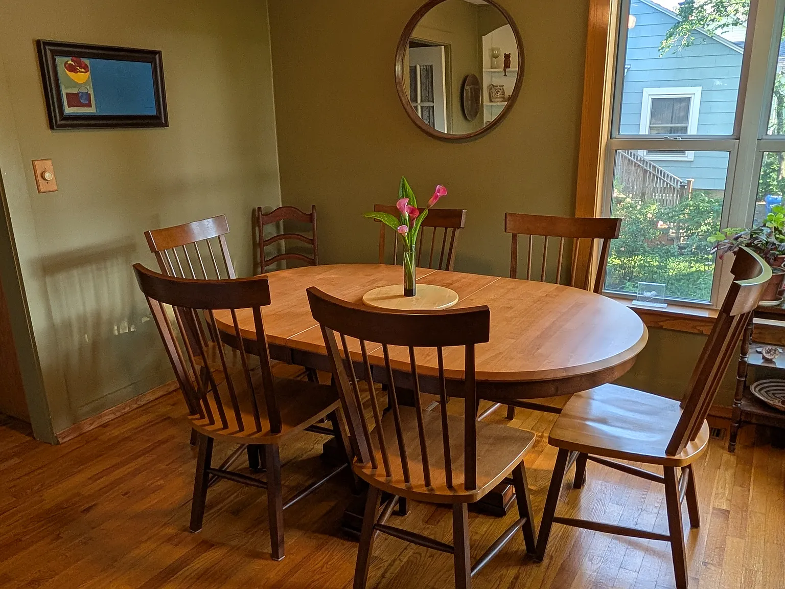 4 bed, 2230 sqft, $2,900 — Photo 2