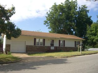 204 E Thornburgh St, West Plains, MO 65775