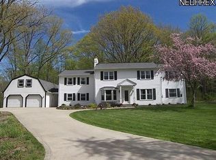 7676 Cope Dr, Chagrin Falls, OH 44023