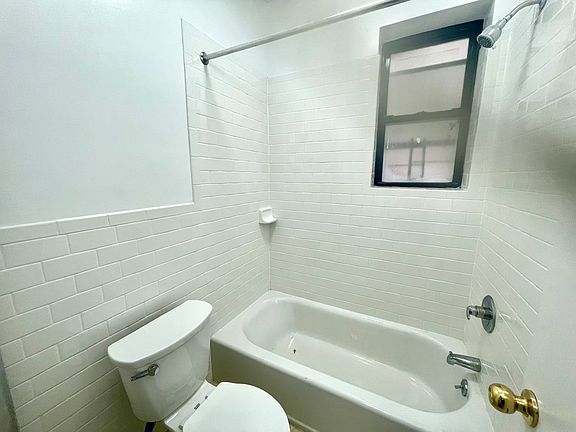 4th image of 6405 53rd Dr APT B1